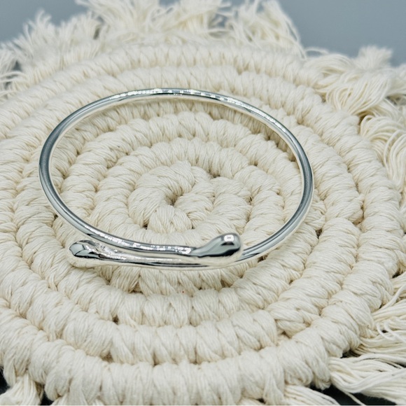 925 Sterling Silver Water Drop Open Bracelet - Picture 5 of 5